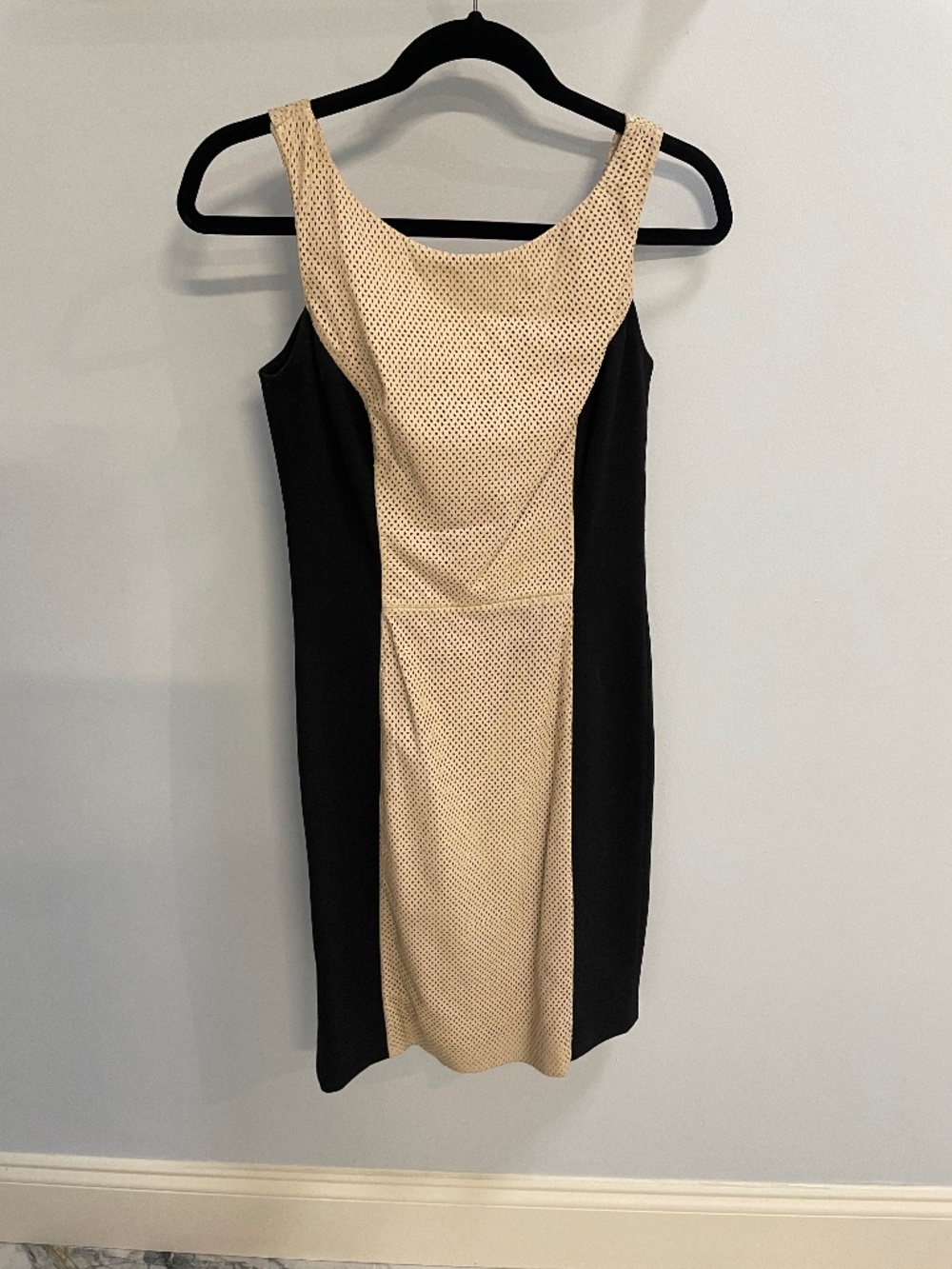 Vakko size S genuine leather nude and black dress